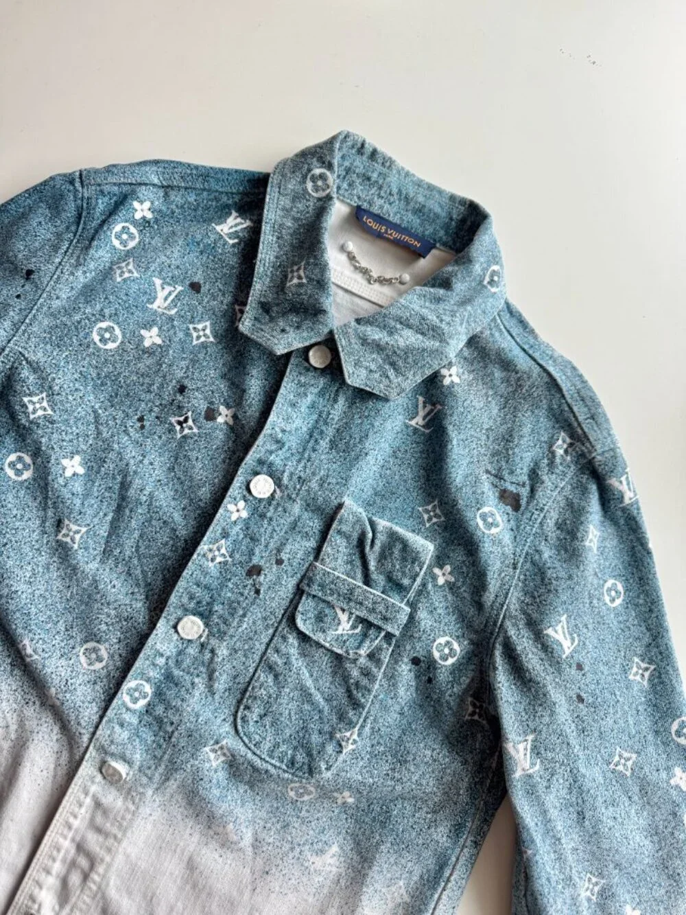 LOUIS VUITTON AW2020 Snowfall Gradient Ombre Logo Denim Overshirt, Size M - Picture 4 of 16